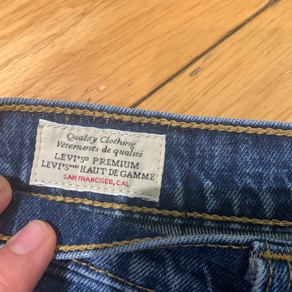 Levi’s new condition ribcage boot cut - Picture 3 of 5